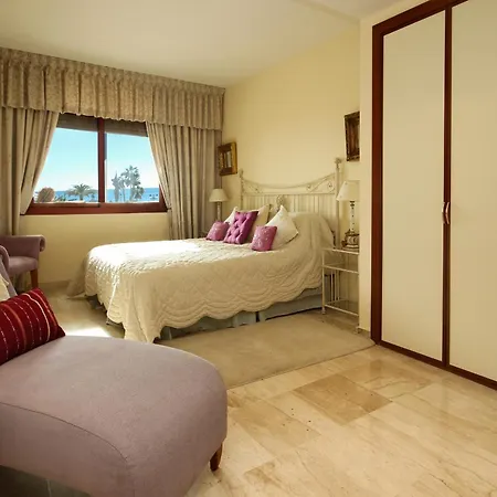 Apartment First Floor Side Property, San Pedro Marbella