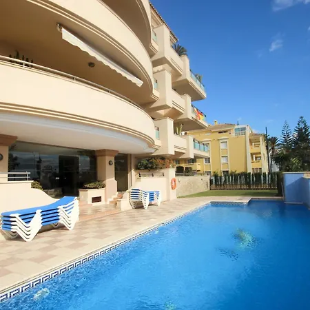 First Floor Side Property, San Pedro شقة *
