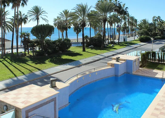First Floor Side Property, San Pedro 公寓 *