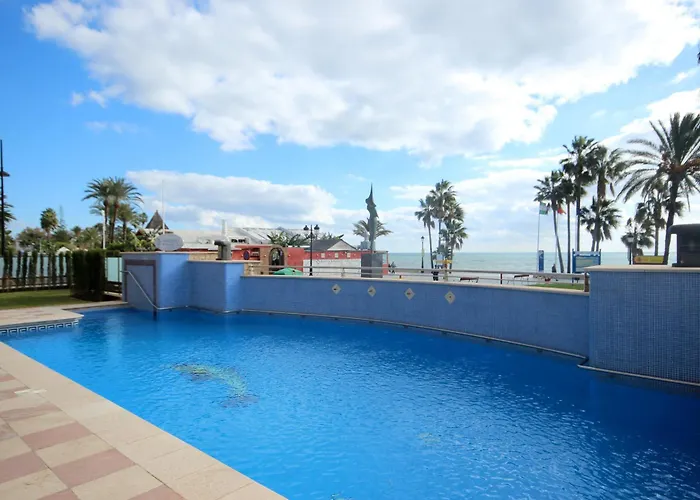 First Floor Side Property, San Pedro *