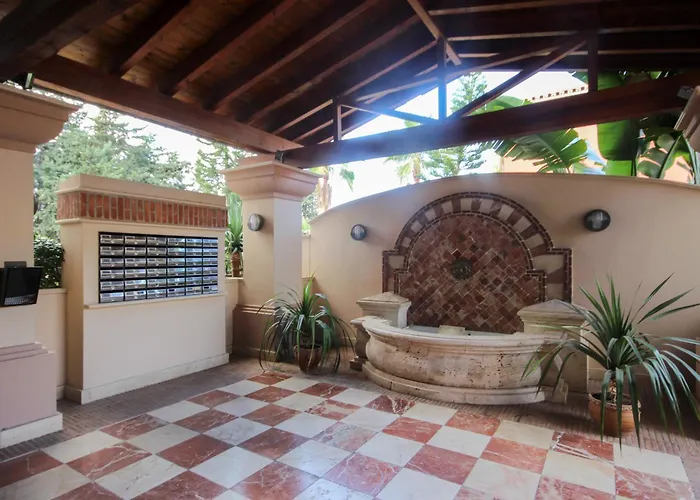 First Floor Side Property, San Pedro