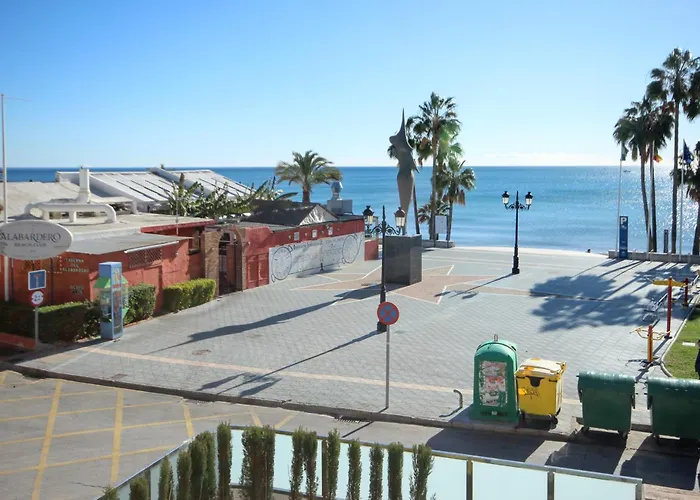 First Floor Side Property, San Pedro Appartement